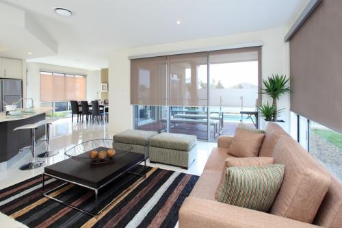 Roller blind image